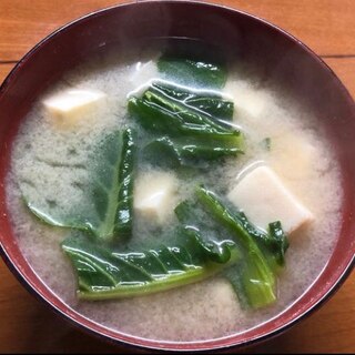 小松菜と高野豆腐の味噌汁